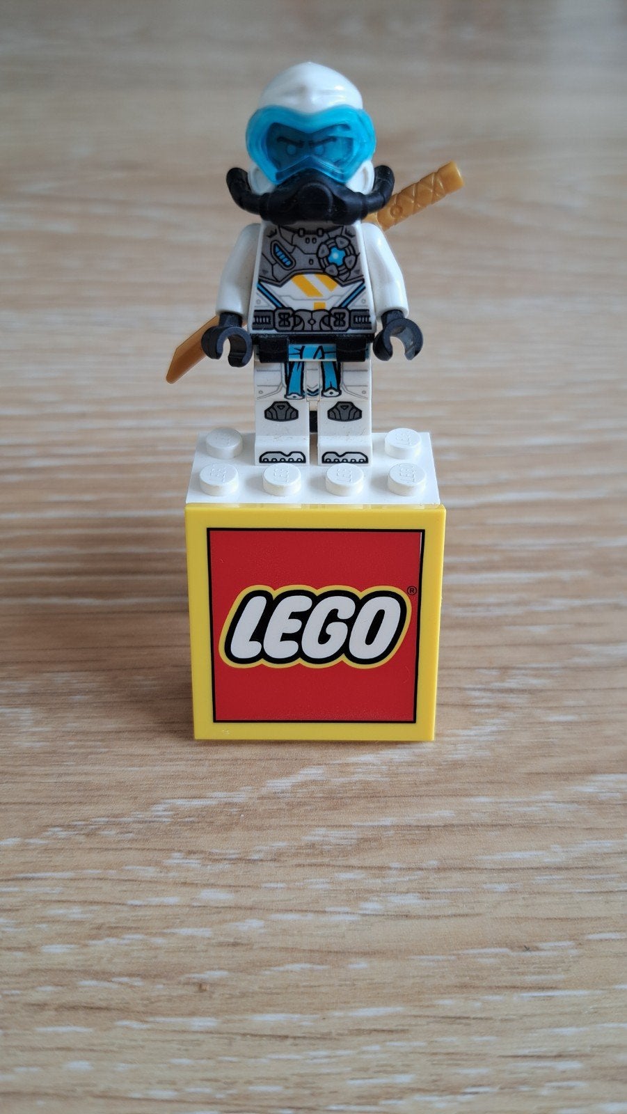 Lego Ninjago Zane minifiguur, Lego, Ophalen of Verzenden, Zo goed als nieuw, Minifiguur