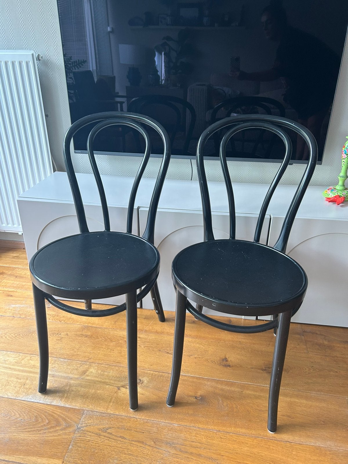 Ikea bistro stoel zwart 2 stuks, Ophalen, Kunststof, Gebruikt, Twee