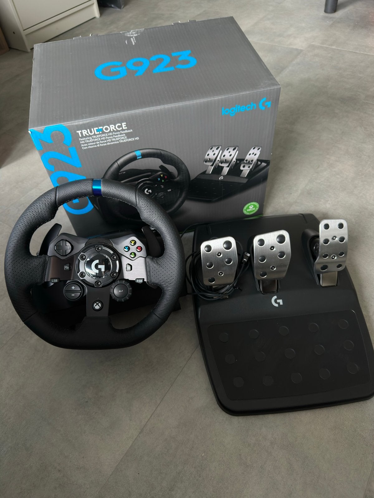 Logitech G923 racestuur en pedalen voor Xbox en PC, Racestuur, Xbox, Force feedback, Ophalen of Verzenden