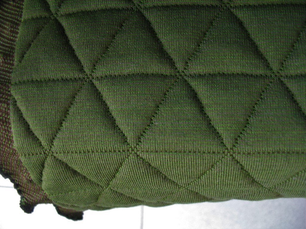 Kvadrat Febrik Triangle 972; groen; 12x restant meubelstof, Wol, Ophalen of Verzenden, 30 tot 120 cm, Groen