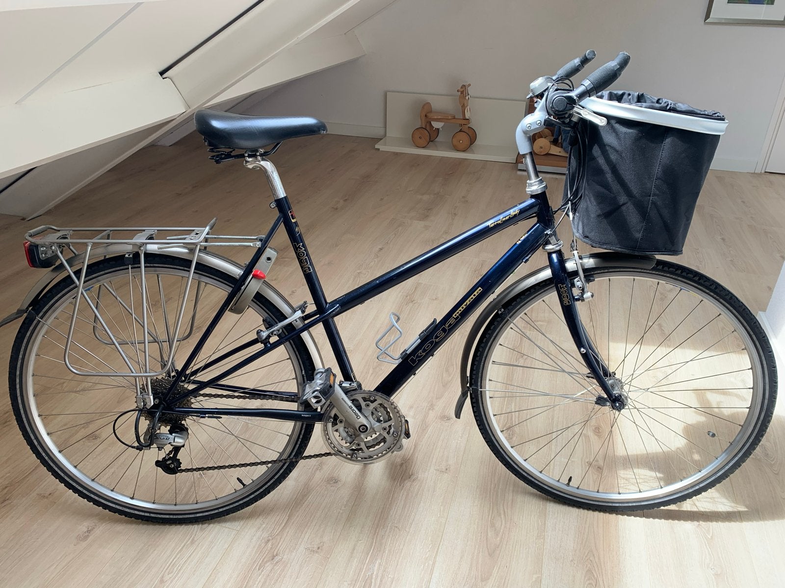Koga Miyata damesfiets met mand en bagagedrager, Fietsen en Brommers, Fietsen | Dames | Damesfietsen, 53 tot 56 cm, Velgrem, Versnellingen