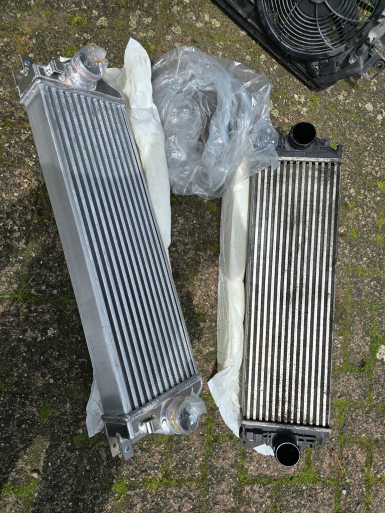 Mercedes Sprinter w906 315cdi intercooler, Auto-onderdelen, Motor en Toebehoren, Ophalen of Verzenden, Gebruikt, Mercedes-Benz