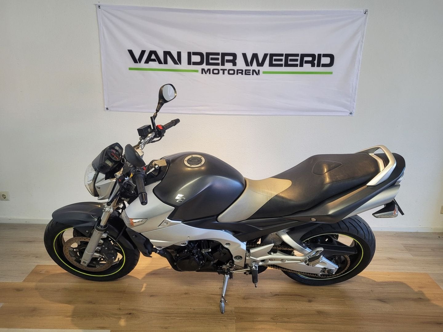 SUZUKI GSR 600 (bj 2007), SUZUKI, 4 cilinders, Motorrijbewijs A, Bedrijf