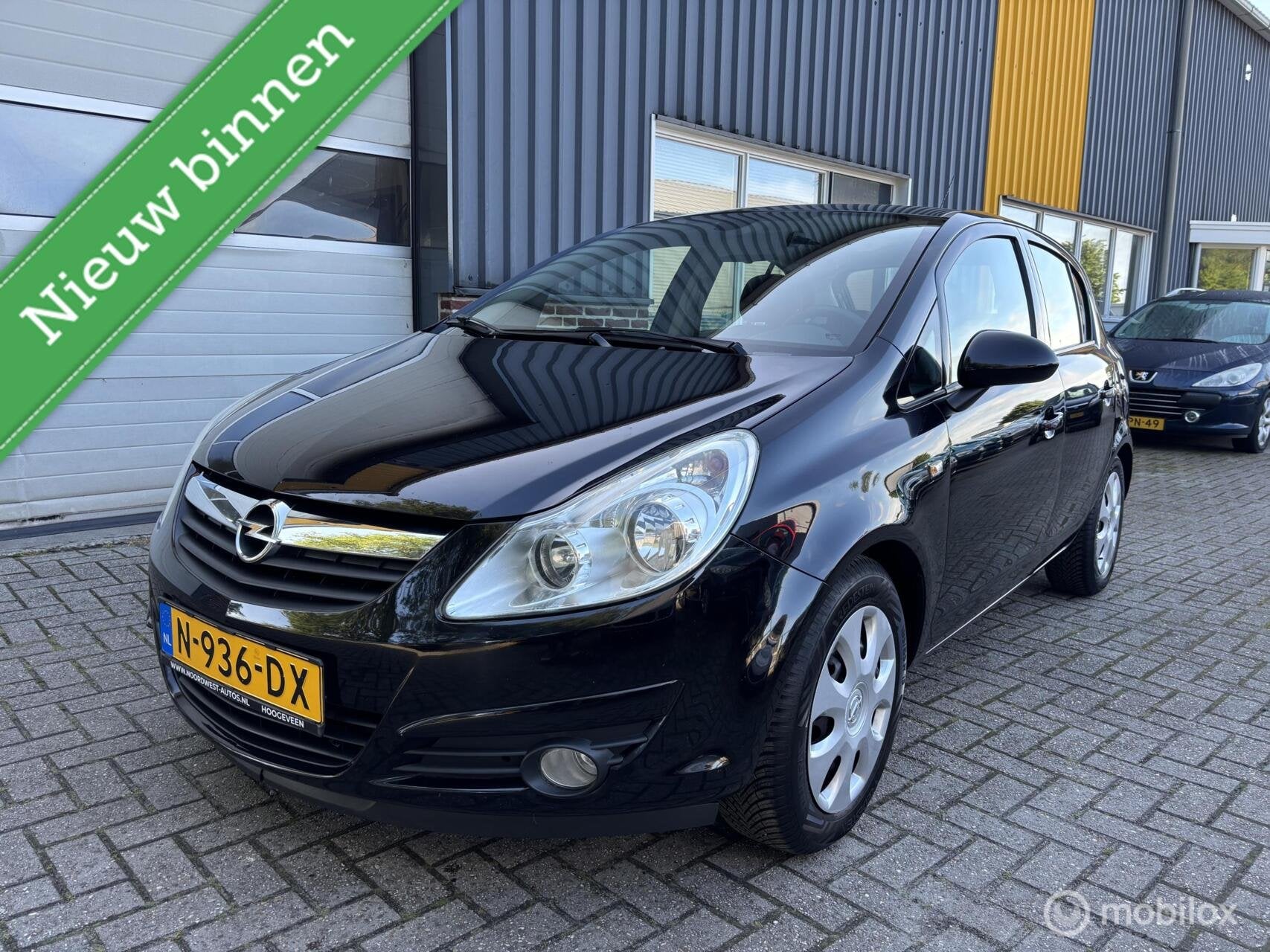 Opel Corsa 1.2-16V Edition ZEER NETJES!, Auto's, Voorwielaandrijving, Gebruikt, 4 cilinders, Metallic lak