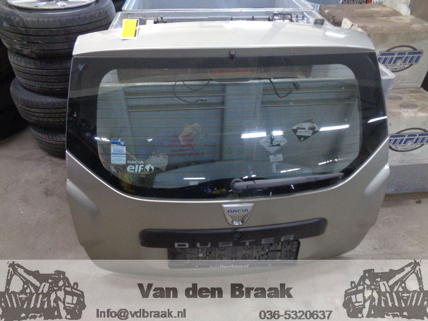 Dacia Duster 2010-2018 Achterklep, Dacia, Gebruikt, Herkomst onderdeel bekend, -
