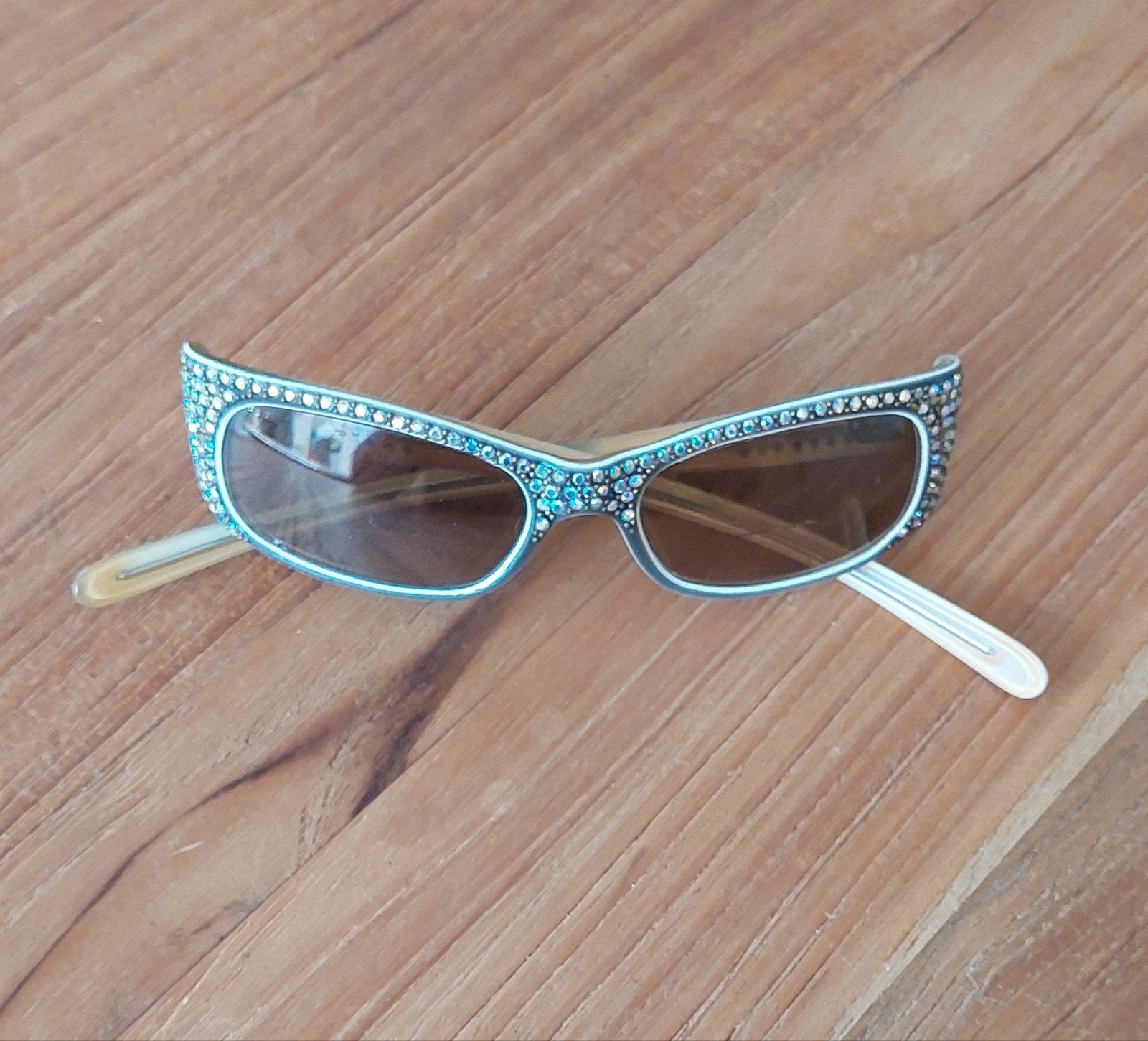 Retro vintage zonnebril met strass steentjes, Ophalen of Verzenden, Huis en Inrichting
