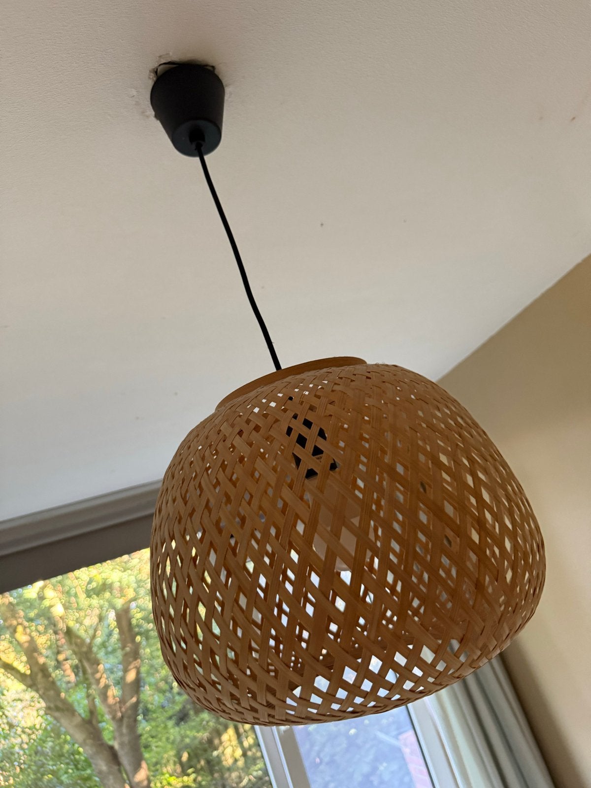 Rotan hanglamp - sfeervolle verlichting, Ophalen of Verzenden, Gebruikt, Natuurlijk materiaal, E27 (groot)