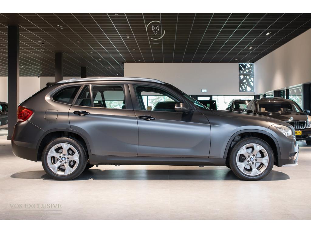 BMW X1 sDrive18d High Executive 1ste eigenaar|Volledige hist, Auto's, Euro 5, Diesel, 1470 kg, 168 €/maand