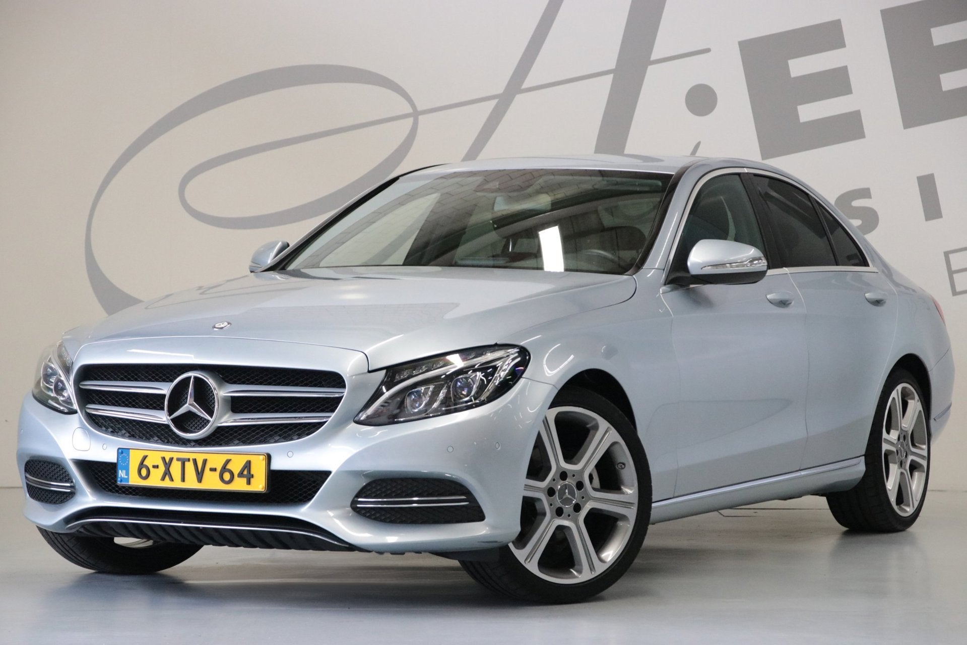 Mercedes-Benz C-klasse 180 Trekhaak/NAP/Origineel NL, Gebruikt, Bedrijf, Handgeschakeld, Sedan