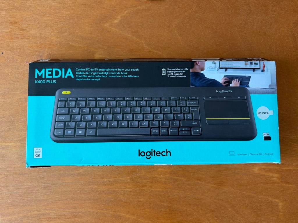 Logitech K400 Plus media toetsenbord, Toetsenbord en muis-set, Nieuw, Ophalen of Verzenden, Draadloos