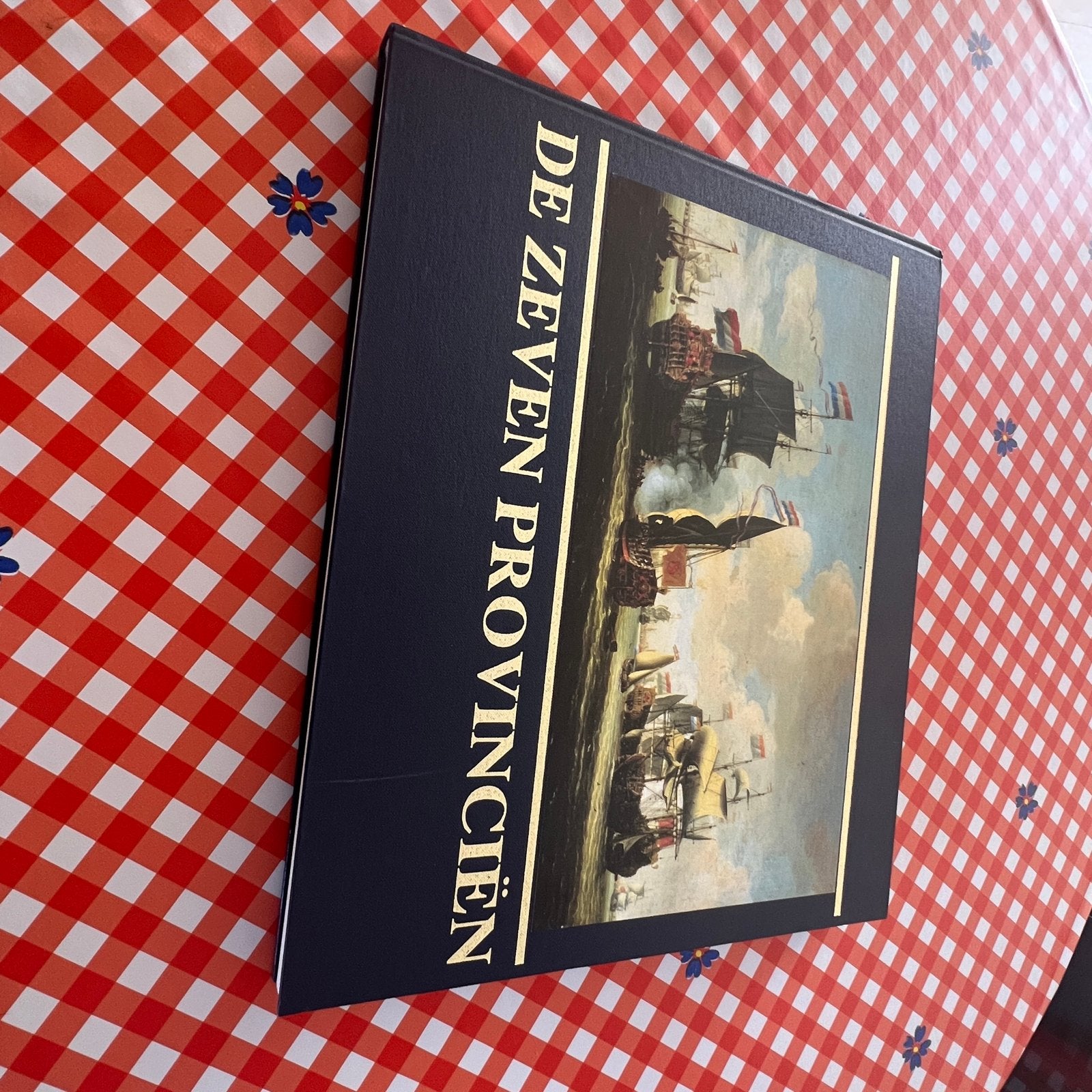 G.C. Dik De Zeven Provinciën met bouwtekeningen, Hobby en Vrije tijd, Ophalen of Verzenden, Zo goed als nieuw