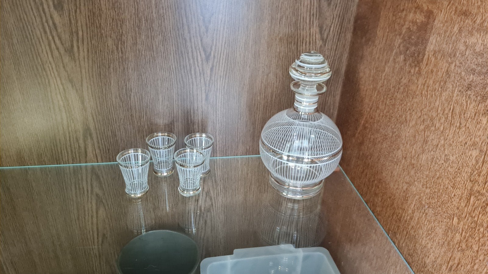 Vintage karaf met glaasjes - decoratief en uniek, Ophalen