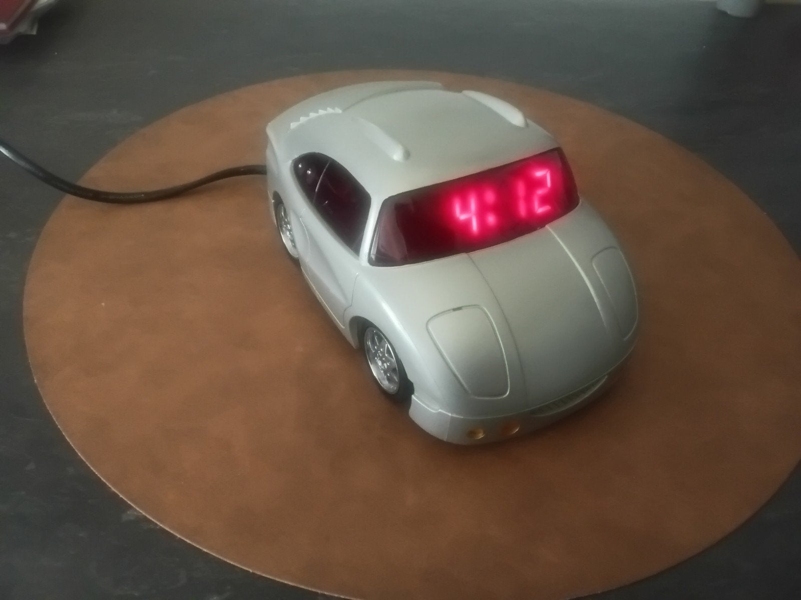 klok Radio model Auto   wekker radio Auto model, Ophalen of Verzenden, Zo goed als nieuw, Overige typen