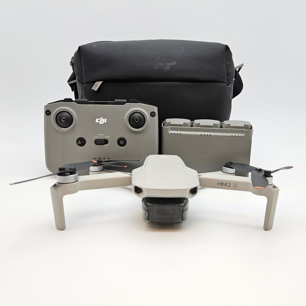 DJI Mini 2 SE Fly More Combo Compleet in Nette Staat, Audio, Tv en Foto, Drones, Zo goed als nieuw