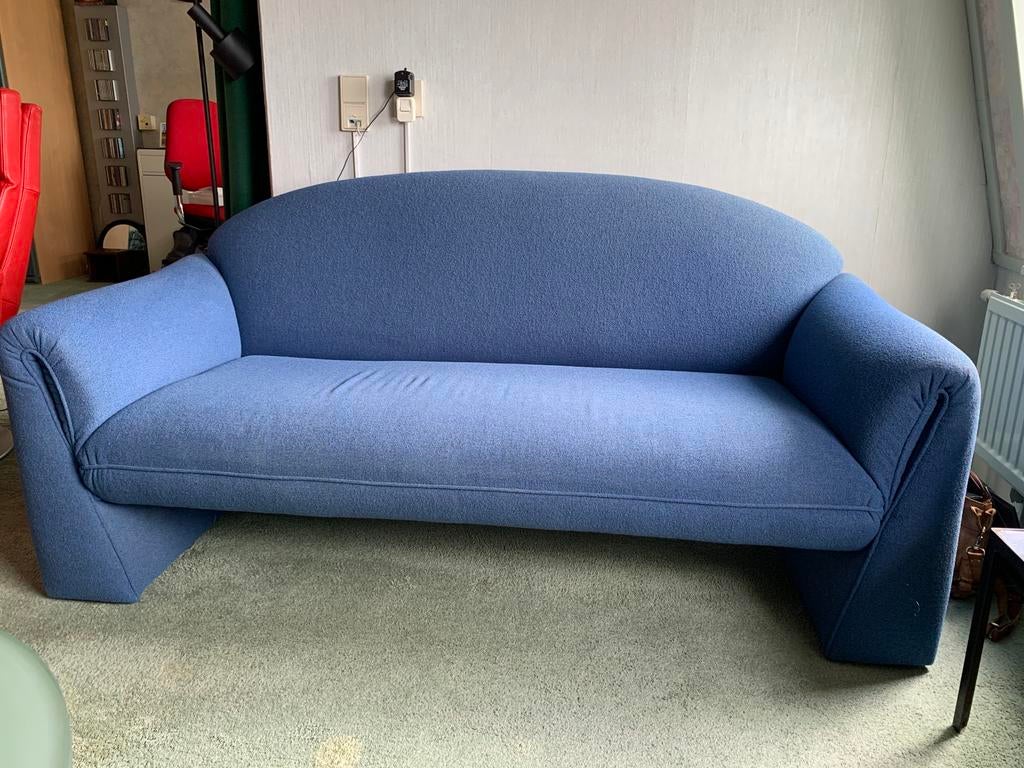 Blauw bankje (2-3 persoons), Huis en Inrichting, Banken | Sofa's en Chaises Longues, Ophalen, Gebruikt, Minder dan 75 cm, 150 tot 200 cm