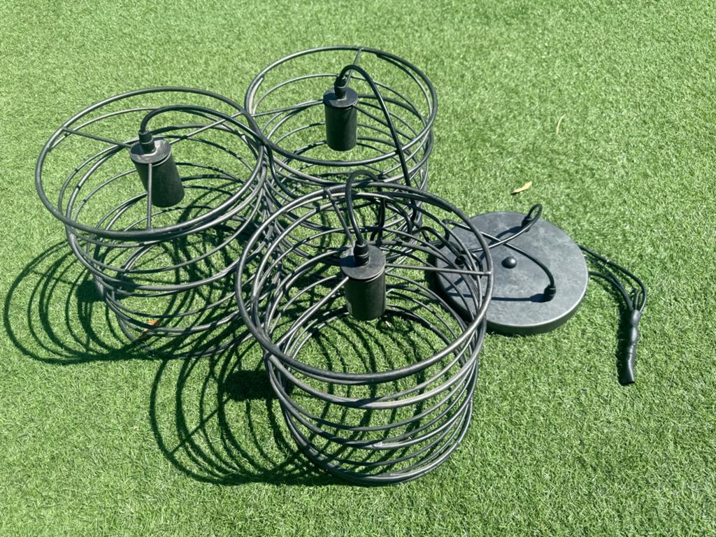 Moderne hanglamp met 3 spiralen - Zwart metaal, Huis en Inrichting, Lampen | Hanglampen, Ophalen, Gebruikt, Metaal, 75 cm of meer