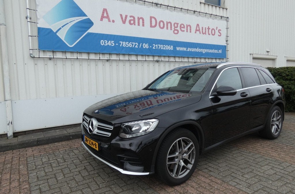 Mercedes-benz GLC-KLASSE 250 4MATIC AMG Automaat,Pano,Navi,C, Auto's, Automaat, Gebruikt, Euro 6, Zwart