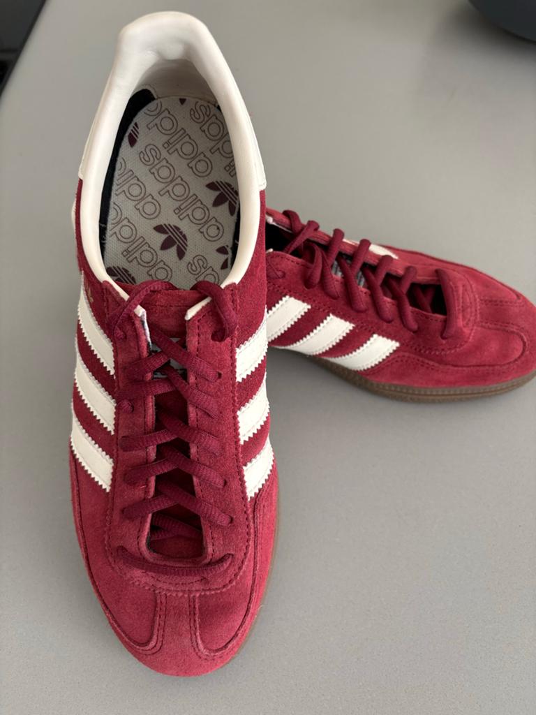 Adidas Spezial sneakers - warm rood met wit - maat 40 2/3, Ophalen of Verzenden, Rood, Sneakers of Gympen, Zo goed als nieuw
