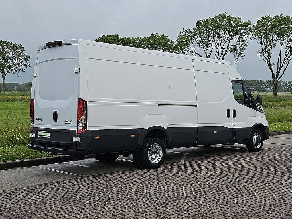 IVECO DAILY 35C18 ac automaat euro6, Auto's, Automaat, Gebruikt, Euro 6, 2868 kg