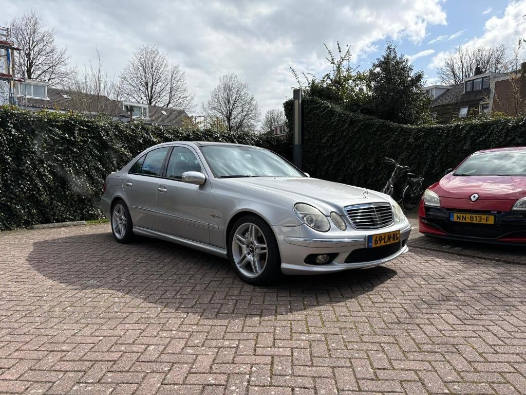 Mercedes-Benz E-Klasse E55 AMG Sedan AUT 2003, Auto's, Automaat, Achterwielaandrijving, Particulier, Sedan