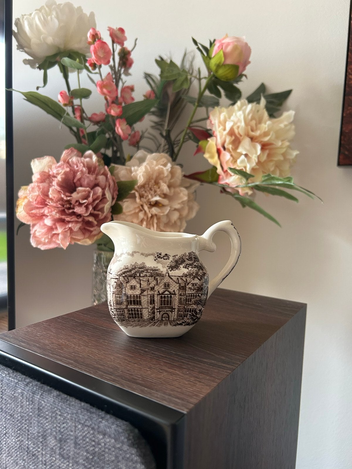 ZGAN Staffordshire Melkkan - Wakehurst Place Sussex, Antiek en Kunst, Ophalen of Verzenden