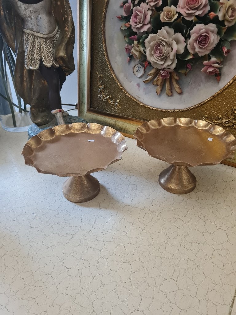 Nieuwe metalen taart plateau's p/st 12,50 excl de taartjes, Heikant 21 Kaatsheuvel, Belle Vieille Brocante, Nieuw, Ophalen of Verzenden