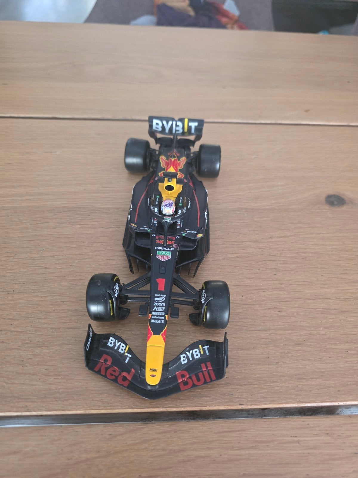 Max Verstappen - RB19 Schaalmodel, Hobby en Vrije tijd, Ophalen of Verzenden, Zo goed als nieuw, Auto, Overige merken