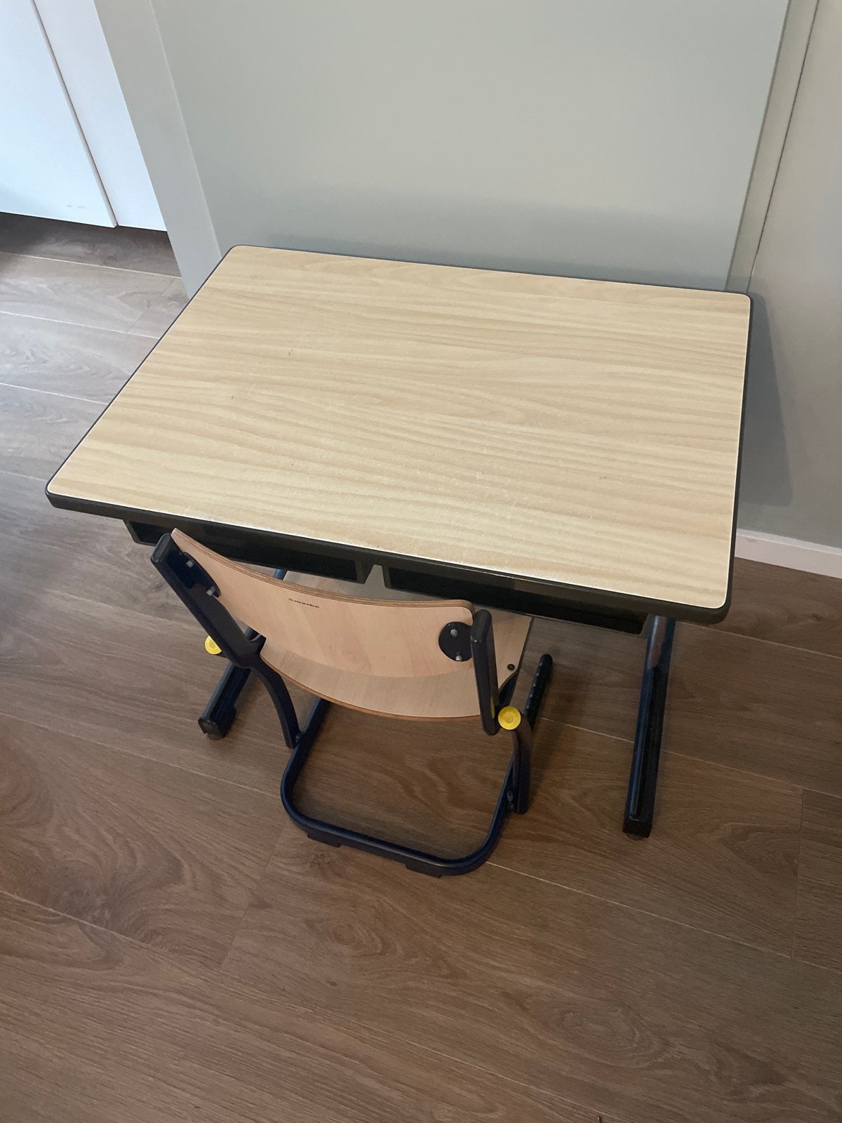 School-/ kinderbureau met stoel - Marko, Ophalen, Gebruikt, Tafel(s) en Stoel(en)