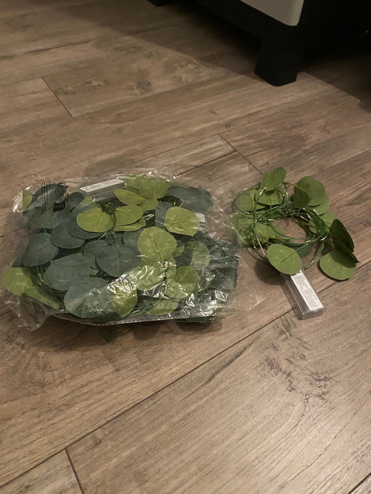 Diverse groene decoratie: eucalyptus, slingers en lint, Ophalen of Verzenden