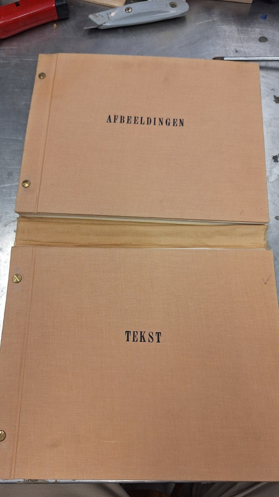 DAF YA 616, Verzamelen, Ophalen of Verzenden, Landmacht, Nederland, Boek of Tijdschrift
