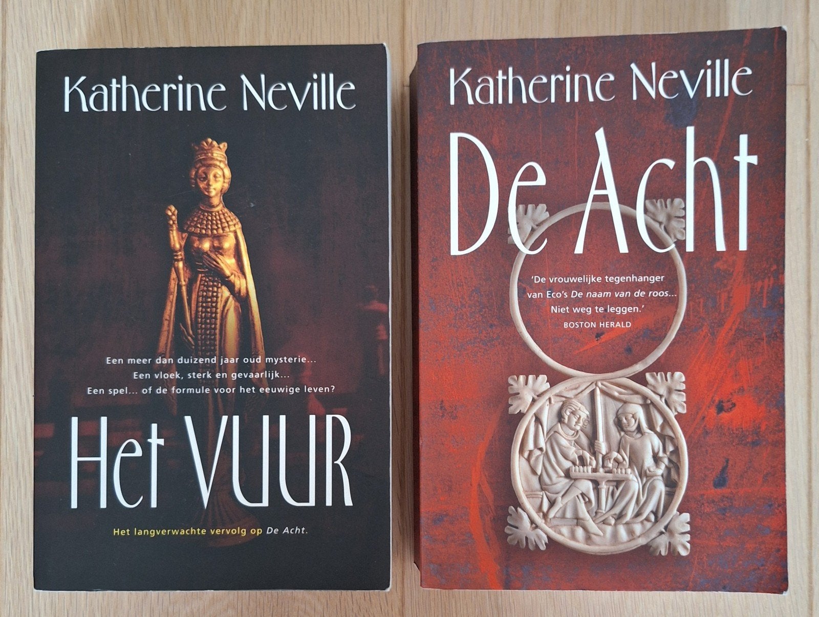 Katherine Neville -  Het VUUR / De Acht, Boeken, Ophalen of Verzenden, Gelezen