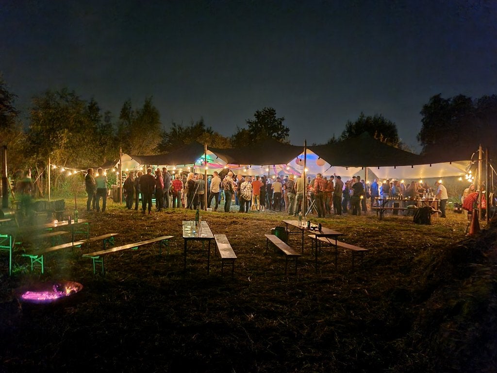 Te koop: Stretchtent 10 x 20 in goede staat, Tuin en Terras, Ophalen, Gebruikt, Opvouwbaar, Overige typen