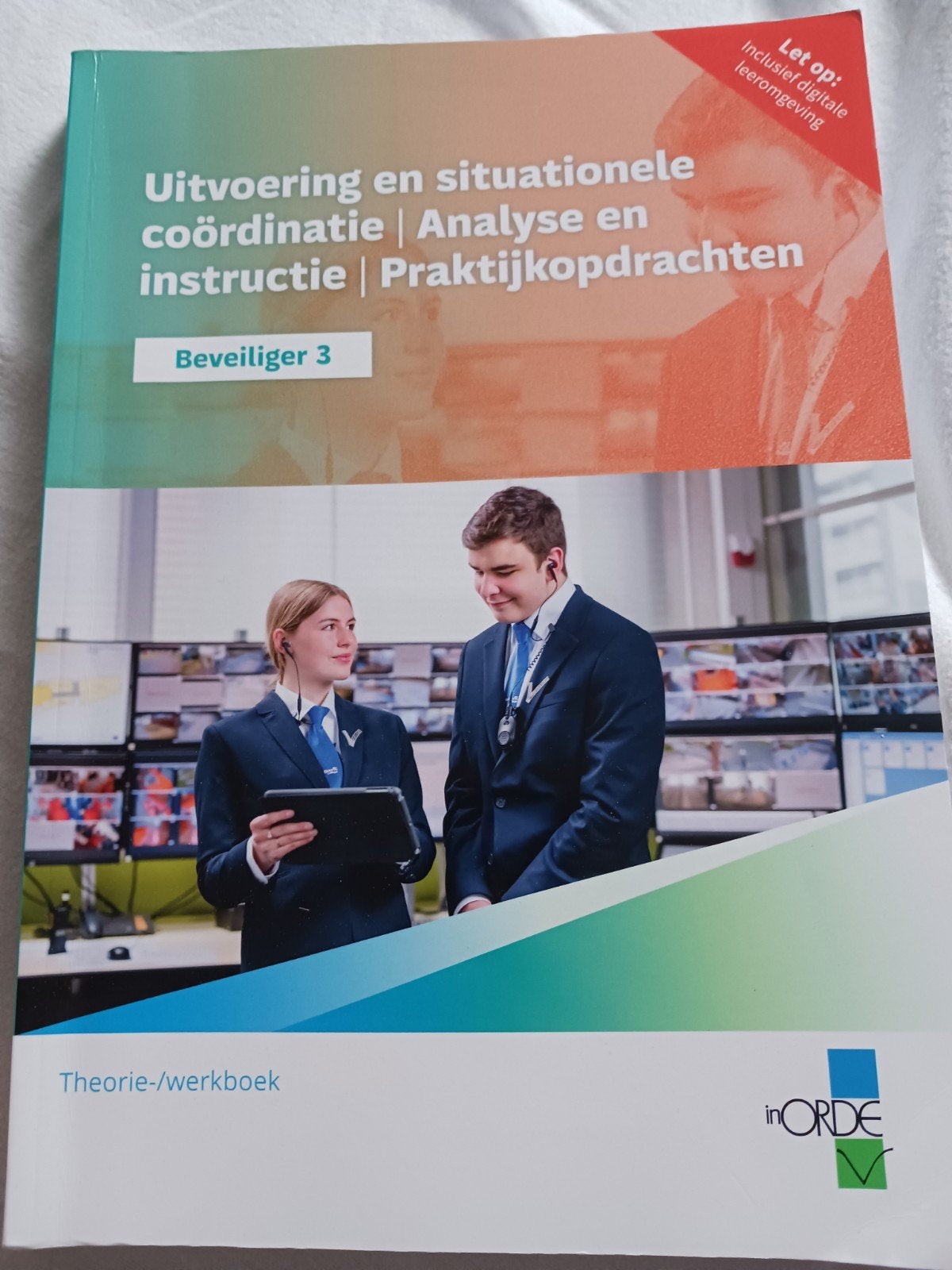 Beveiliger 3 Theorie-/werkboek inORDE Boomberoepsonderwijs, Ophalen of Verzenden, Zo goed als nieuw, MBO, InORDE Boomberoepsonderwijs