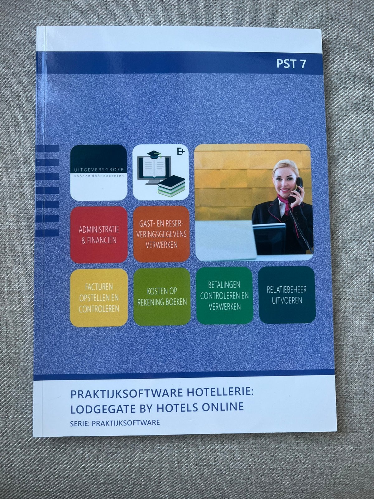 PST 7, Ophalen of Verzenden, Zo goed als nieuw, Overige niveaus, Nederlands