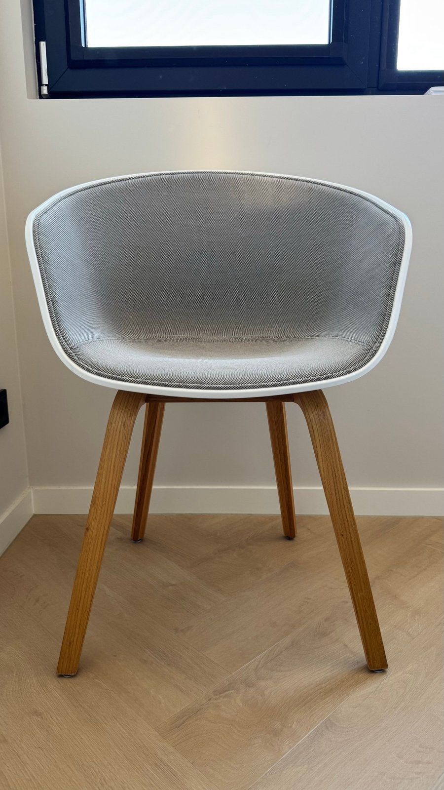 6x Hay kuipstoelen wit met grijze voering en hout, Ophalen, Gebruikt, Wit, Vijf, Zes of meer stoelen