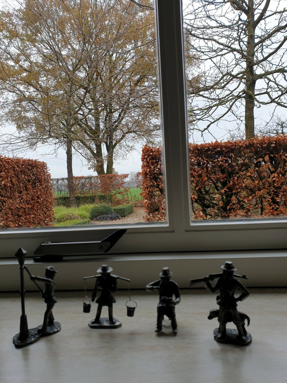 Daalderop Set van 4 tinnen miniaturen - ambachtslieden, Ophalen of Verzenden, Gebruikt