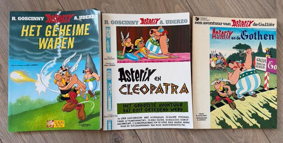 3 Asterix stripboeken: Het Geheime Wapen, Cleopatra, Gothen, Boeken, Meerdere stripboeken, Ophalen of Verzenden, Gelezen