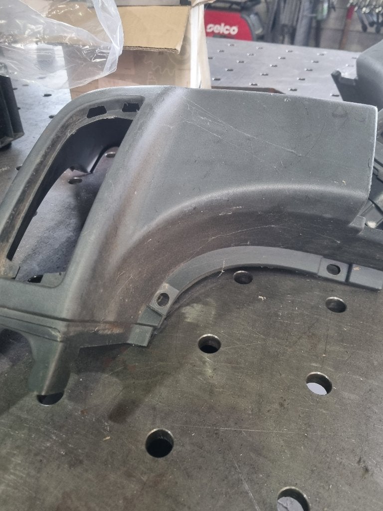 Te koop: linker hoekstuk bumper MB Sprinter w906., Auto-onderdelen, Carrosserie en Plaatwerk, Gebruikt, Mercedes-Benz, Ophalen of Verzenden