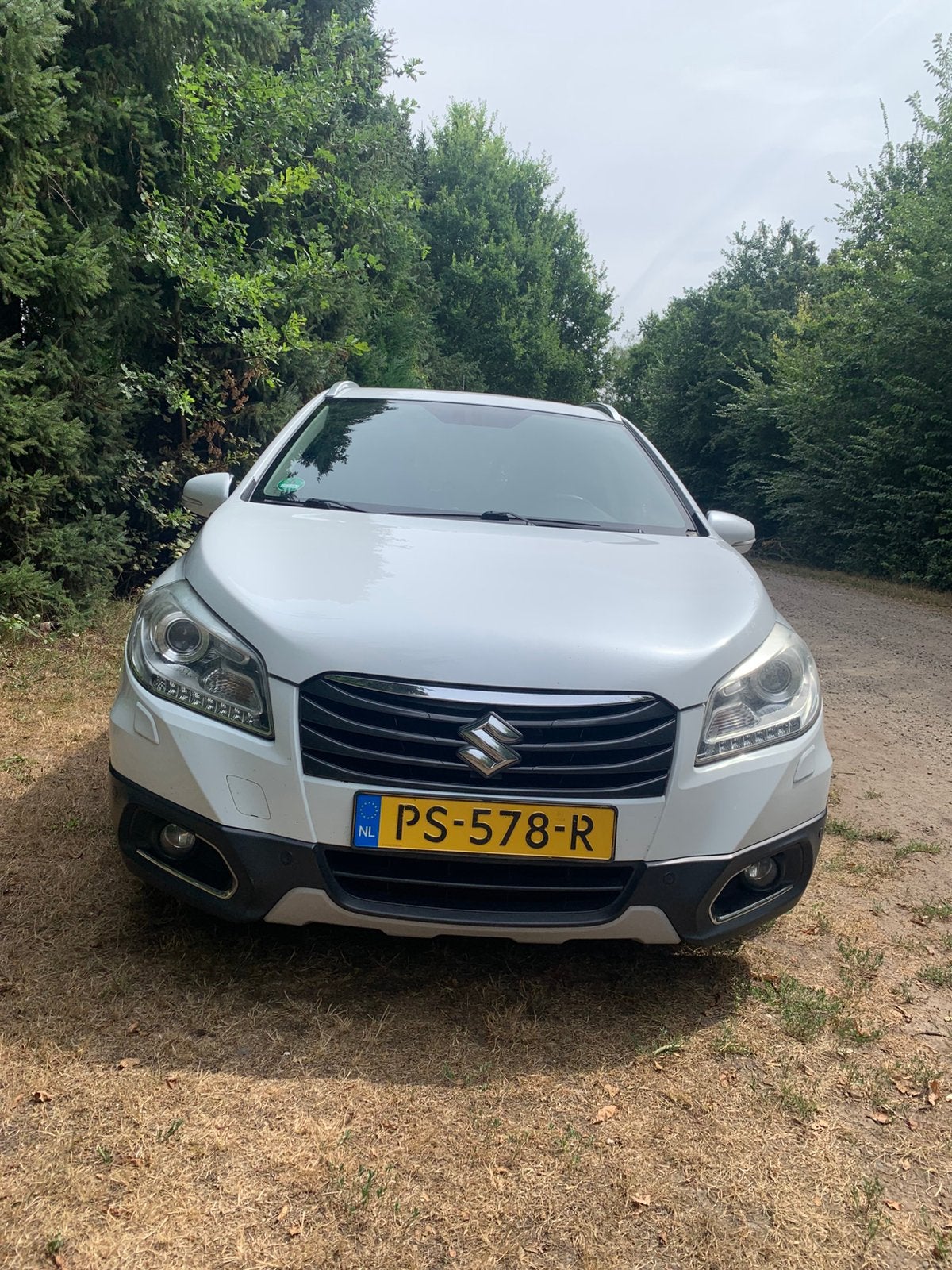 Suzuki S-Cross 1.6 88KW CVT 2015 Wit inruil Zundapp mogelij, Auto's, Zwart, 4 cilinders, 400 kg, Leder