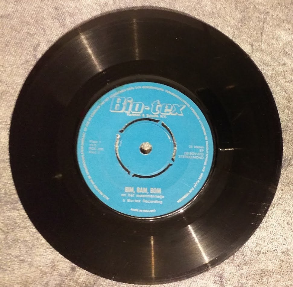 Vinyl single: Bim bam bom [1521]  [VeOvMe], Ophalen of Verzenden, Gebruikt, Gebruiksvoorwerp