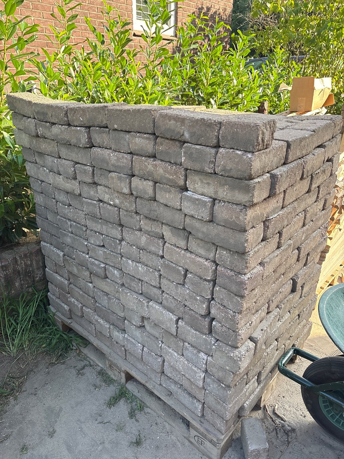 Gebruikte betonklinkers voor tuin of oprit, Ophalen, Gebruikt, Klinkers, 10 m² of meer