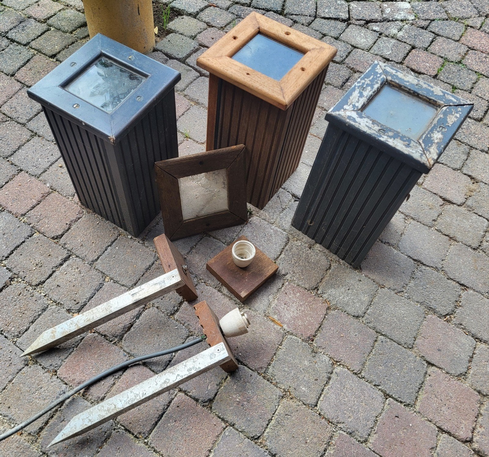 Tuinverlichting - Diverse staande lampen voor buiten, Tuin en Terras, Ophalen, Gebruikt, Minder dan 50 watt, Staande lamp
