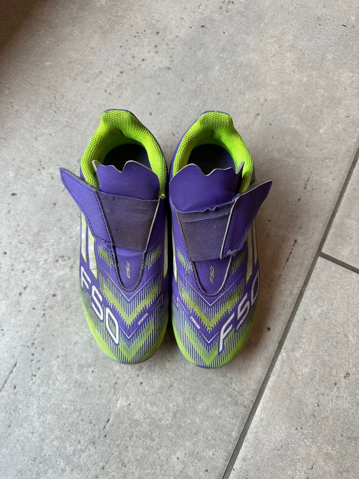 Adidas F50 voetbalschoenen maat 31, Sport en Fitness, Ophalen of Verzenden, Gebruikt, Schoenen