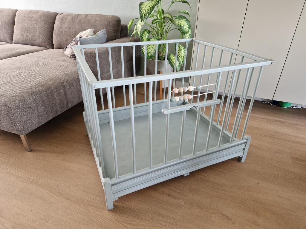 Kibofa baby box met verhoger, Kinderen en Baby's, Boxen, Ophalen, Gebruikt, Vierkant, In hoogte verstelbaar