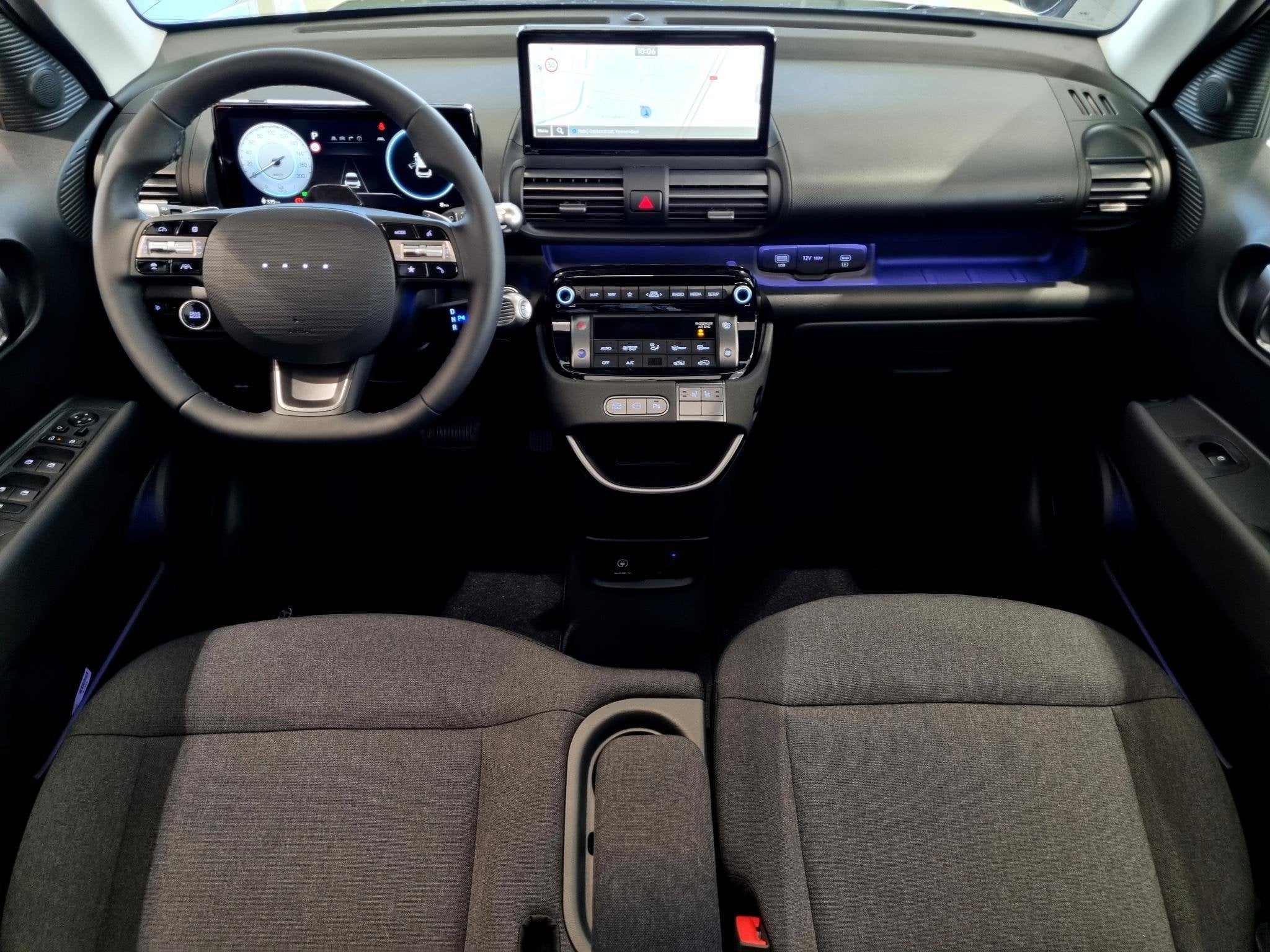 Hyundai INSTER Evolve Sky Plus 49 kWh / Apple Carplay / Andr, Auto's, 1328 kg, Stof, 116 pk, Wit