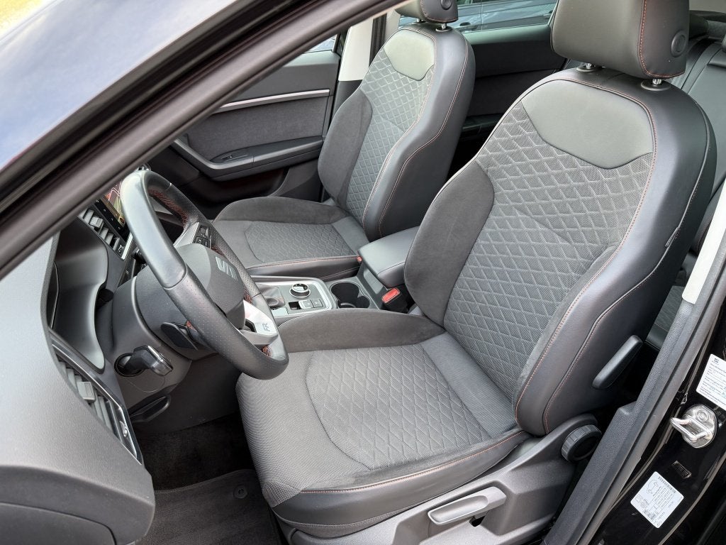 SEAT Ateca 1.5 TSI FR Pano ACC Stoelv. Keyless Sfeerverlicht, Auto's, Automaat, Dealer onderhouden, 4 cilinders, 150 pk