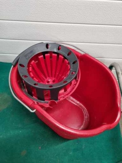 -	Dweilemmer vileda rood, Ophalen of Verzenden, 'T Olde Gre-j, Info@toldegrej.nl, Endepoelstraat 20f Didam