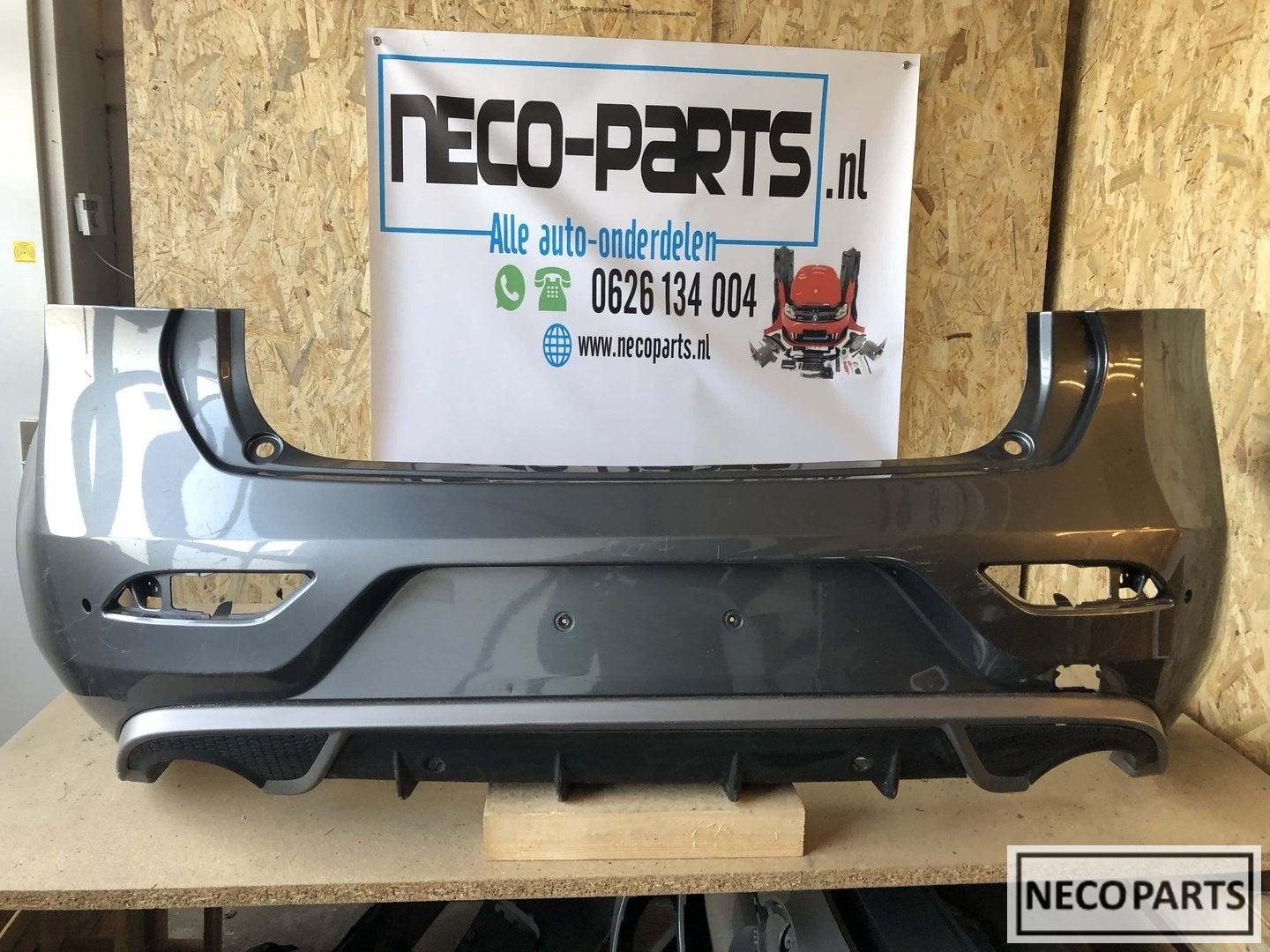 Volvo v40 r-design bumper achterbumper 2012-2019 origineel, Auto-onderdelen, Carrosserie en Plaatwerk, -, -, Achter, Bumper