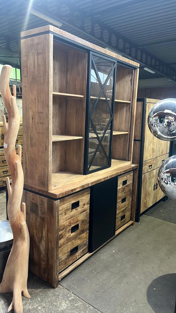 Buffetkast mangohout 160x220x45 - Nieuwstaat!, Huis en Inrichting, Ophalen, Hout, Nieuw, Bruin