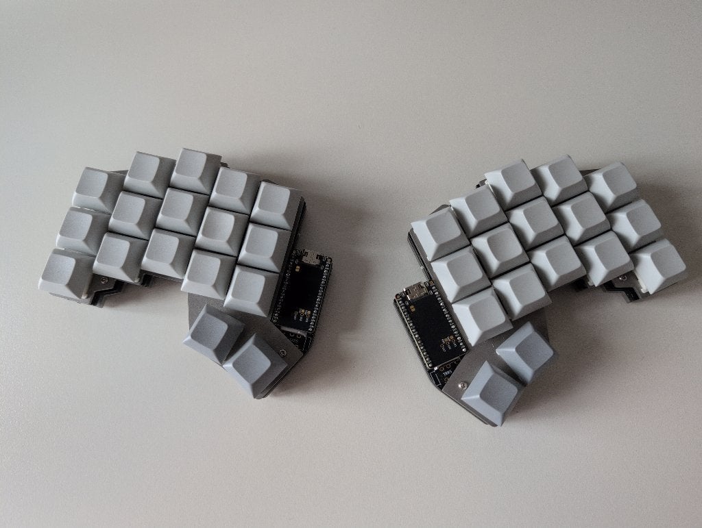 Ferricy ergo split wireless MX keyboard, stainless steel, Ophalen of Verzenden, Zo goed als nieuw